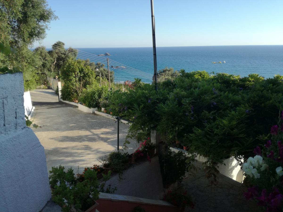 Fotini's Apartments - Pelekas Beach Exterior foto